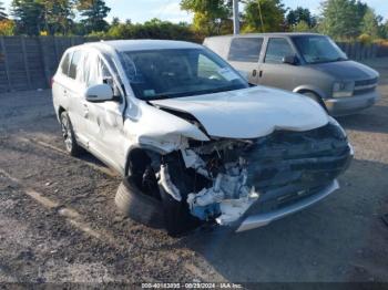  Salvage Mitsubishi Outlander