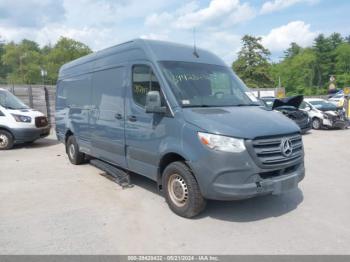  Salvage Mercedes-Benz Sprinter 2500