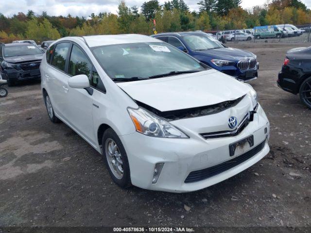  Salvage Toyota Prius v