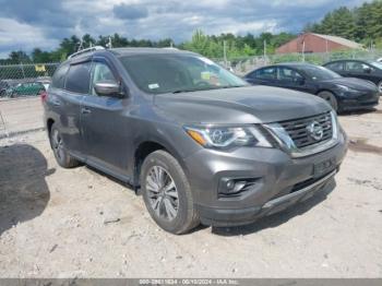  Salvage Nissan Pathfinder