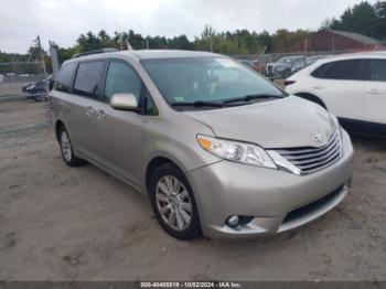  Salvage Toyota Sienna