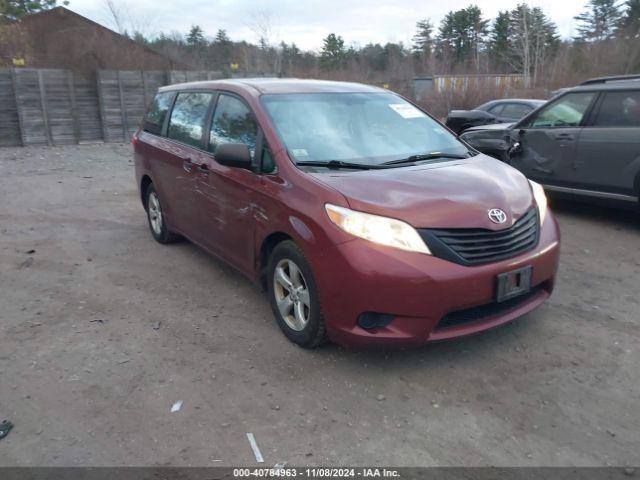  Salvage Toyota Sienna