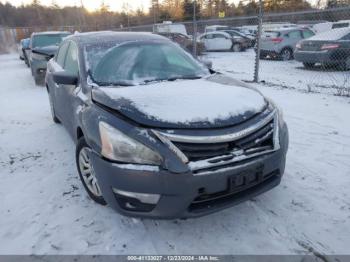  Salvage Nissan Altima