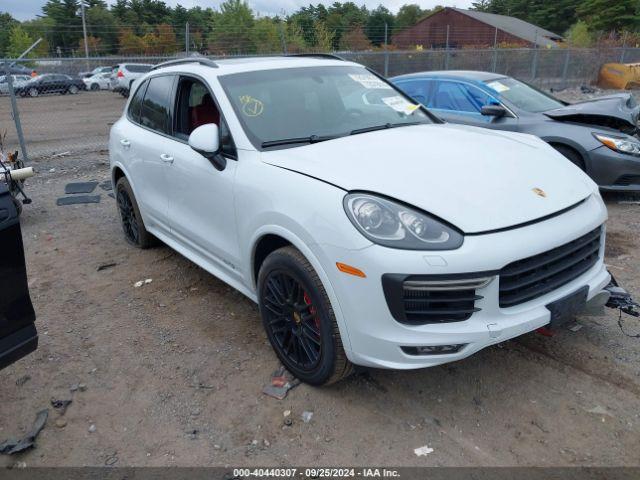  Salvage Porsche Cayenne