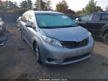  Salvage Toyota Sienna