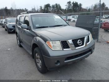  Salvage Nissan Pathfinder