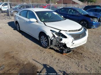  Salvage Nissan Altima