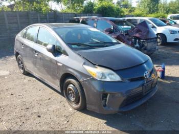  Salvage Toyota Prius