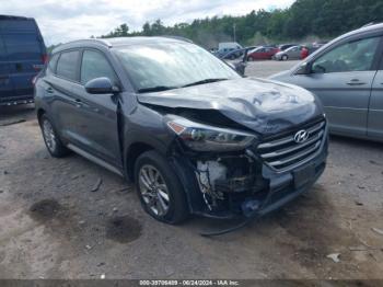  Salvage Hyundai TUCSON