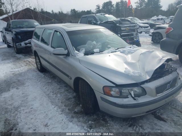  Salvage Volvo V70