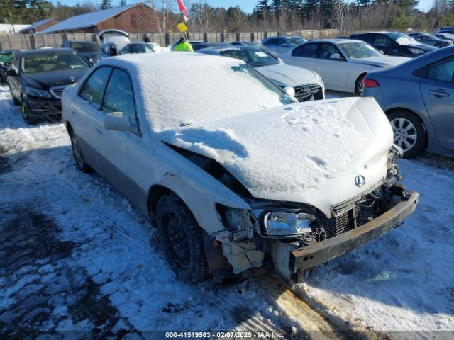  Salvage Lexus Es