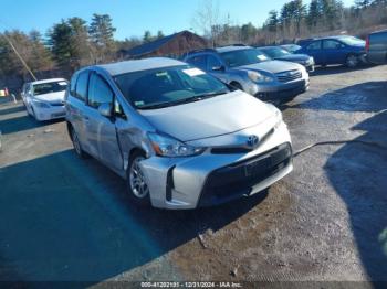  Salvage Toyota Prius v