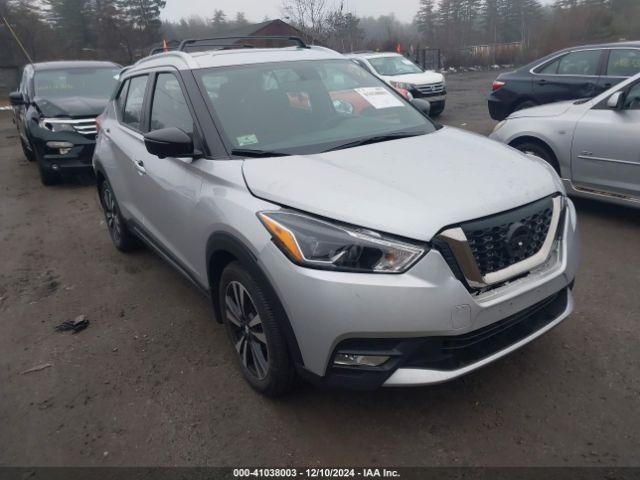  Salvage Nissan Kicks