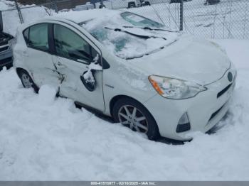  Salvage Toyota Prius c