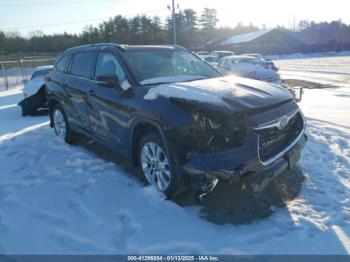  Salvage Toyota Highlander