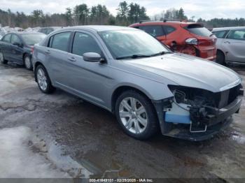  Salvage Chrysler 200