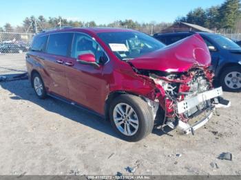  Salvage Toyota Sienna