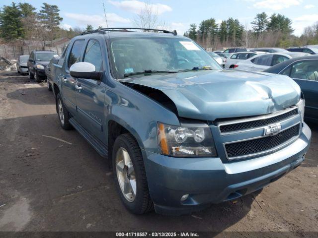  Salvage Chevrolet Avalanche 1500