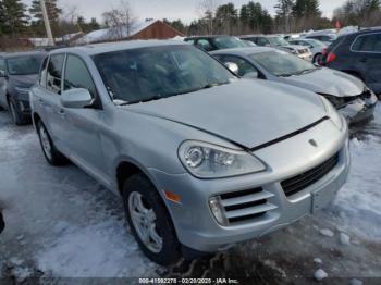  Salvage Porsche Cayenne