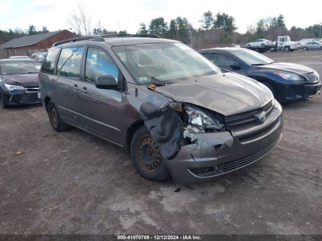  Salvage Toyota Sienna