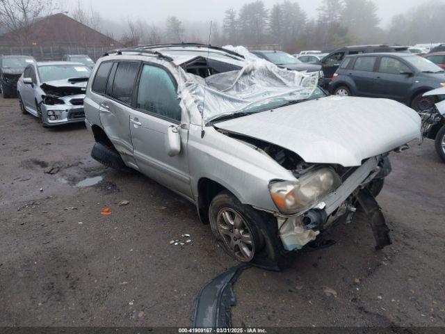  Salvage Toyota Highlander