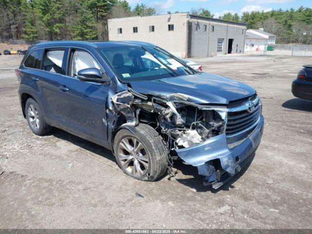  Salvage Toyota Highlander