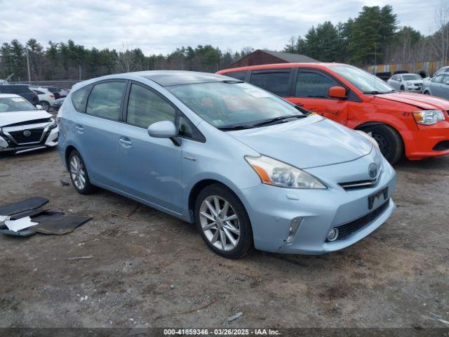  Salvage Toyota Prius v