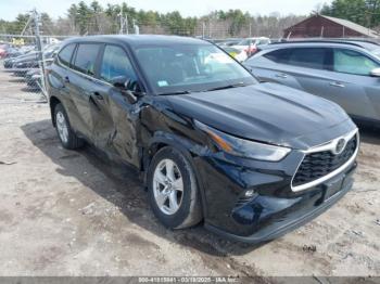  Salvage Toyota Highlander