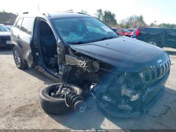  Salvage Jeep Cherokee
