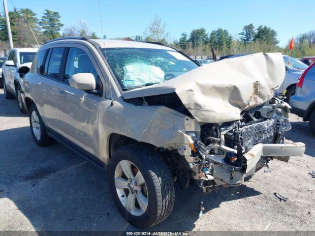  Salvage Jeep Compass