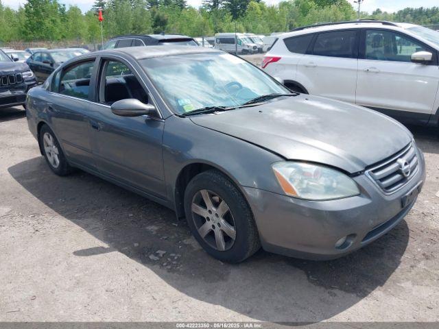  Salvage Nissan Altima