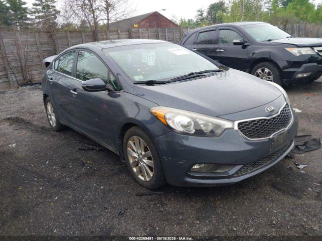  Salvage Kia Forte