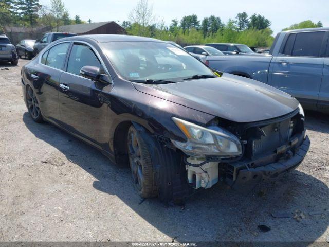  Salvage Nissan Maxima