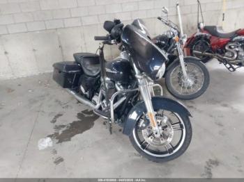  Salvage Harley-Davidson Flhx