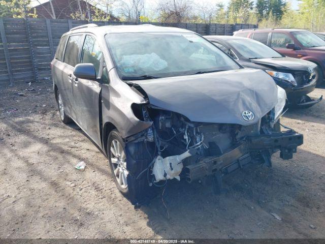 Salvage Toyota Sienna