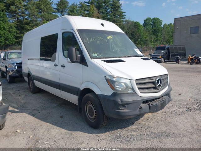 Salvage Mercedes-Benz Sprinter 2500