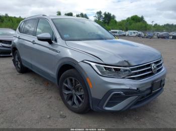  Salvage Volkswagen Tiguan