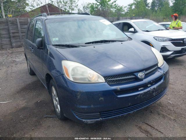  Salvage Toyota Sienna