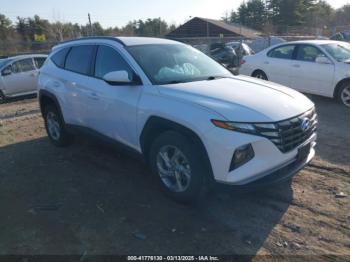 Salvage Hyundai TUCSON