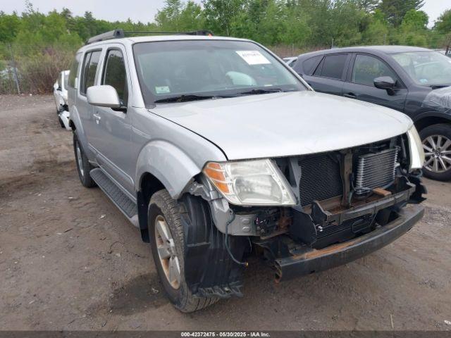  Salvage Nissan Pathfinder