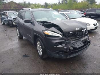  Salvage Jeep Cherokee