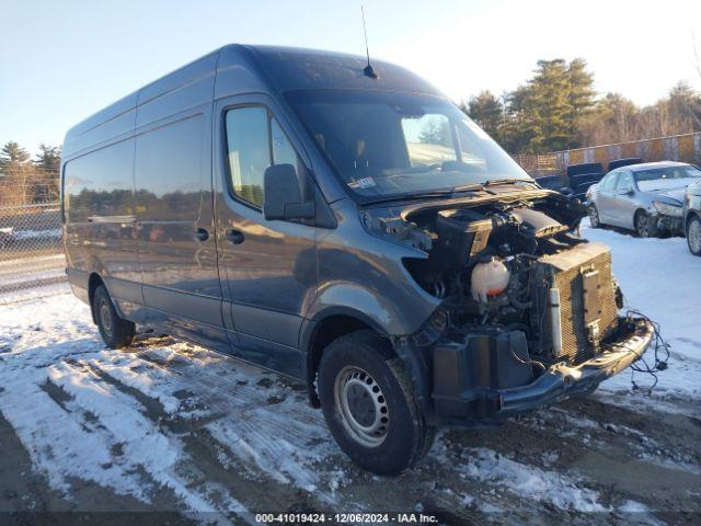  Salvage Mercedes-Benz Sprinter 2500