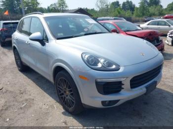  Salvage Porsche Cayenne