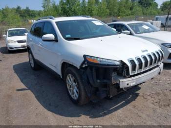  Salvage Jeep Cherokee