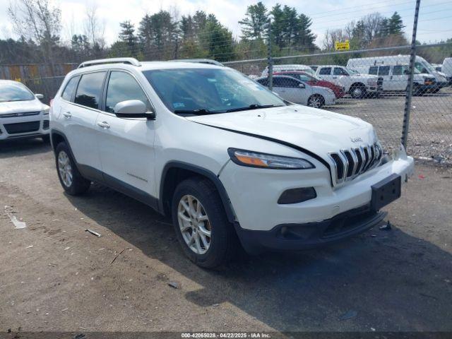  Salvage Jeep Cherokee