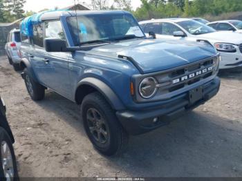  Salvage Ford Bronco