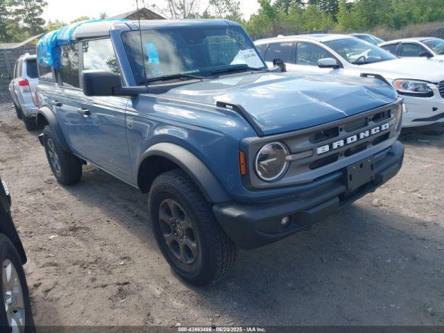  Salvage Ford Bronco