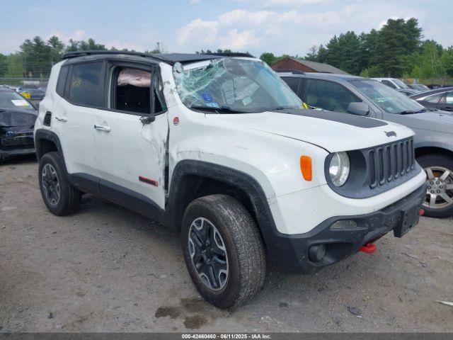  Salvage Jeep Renegade