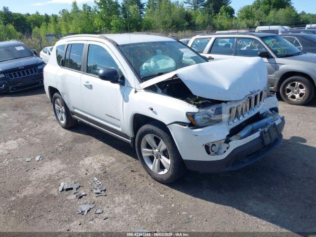  Salvage Jeep Compass