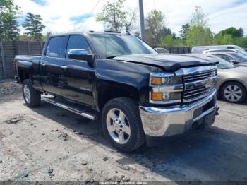  Salvage Chevrolet Silverado 2500